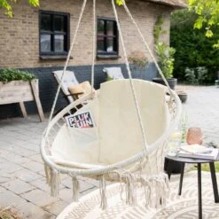 Vita5 Macramé Hangstoel - Voor Binnen En Buiten - Zonder Standaard - Incl. Kussen, Boekenvak En Beschermhoes - Tot 150kg - Beige -Tuinmeubilair Verkoopwinkel 1200x1200 215