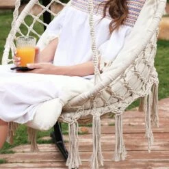 Hangstoel, Hangschommel, Hangstoel Met Een Dik Kussen, Tot 120 Kg Belastbaar, Voor Tuin, Balkon, Woonkamer, Terras, Scandinavische Stijl, Modern, Beige HMDC042M01 11 Hangstoel, Hangschommel, Hangstoel Met Een Dik Kussen, Tot 120 Kg Belastbaar, Voor Tuin, Balkon, Woonkamer, Terras, Scandinavische Stijl, Modern, Beige HMDC042M01 -Tuinmeubilair Verkoopwinkel 1200x1200 236