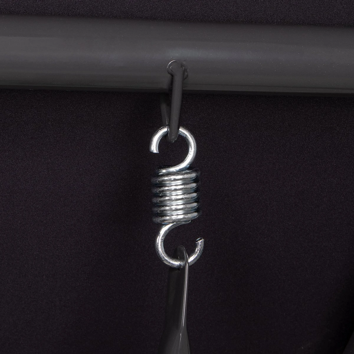 Springos Schommelbank | Linda-Schommel | 3-zits | Waterafstotend | Inclusief 2 Kussens | Verstelbare Luifel | 162 X 200 X 120 Cm | Zwart 6 Springos Schommelbank | Linda-Schommel | 3-zits | Waterafstotend | Inclusief 2 Kussens | Verstelbare Luifel | 162 X 200 X 120 Cm | Zwart - Afbeelding 6