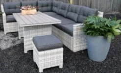 Merkloos Rivièra | Loungeset Hoekset Dining Set Tuinset | Wicker | Hoekbank, Hoge Tuintafel, 2 Hockers | 6 Zitplaatsen -Tuinmeubilair Verkoopwinkel 1200x725 1