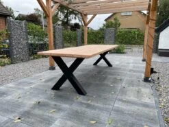 Tuintafel Douglas 300 Cm X 90 Cm | Stalen Poten | 8-10 Personen | DuuMaa -Tuinmeubilair Verkoopwinkel 1200x899 7