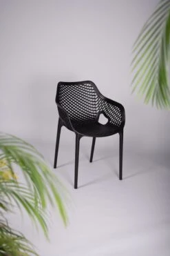 Tuinstoel - Air XL - Zwart - Siesta -Tuinmeubilair Verkoopwinkel 798x1200 4