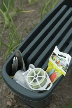 Nature - Tuinkruk 2-in-1 - Tuinzit/-knielkruk - Tuin Werkbank - Grijs - H34 X 66 X 25cm 13 Nature - Tuinkruk 2-in-1 - Tuinzit/-knielkruk - Tuin Werkbank - Grijs - H34 X 66 X 25cm -Tuinmeubilair Verkoopwinkel 805x1200 1